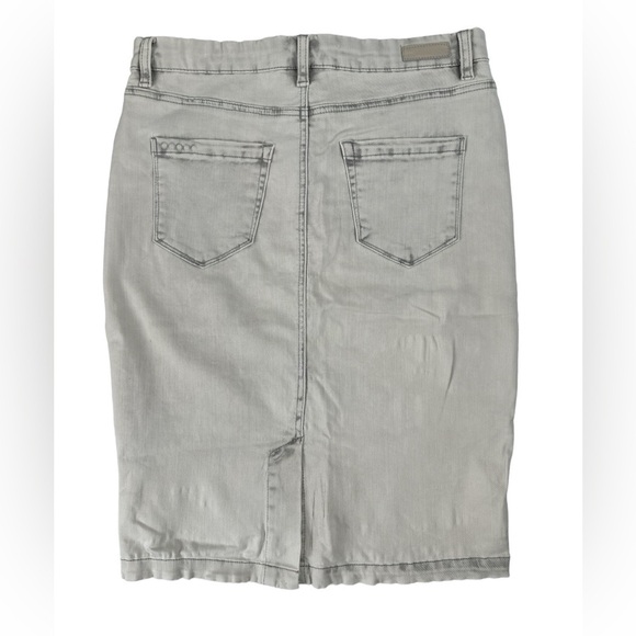 BLANK NYC Distressed Grunge White Washed Denim Skirt - Picture 2 of 12